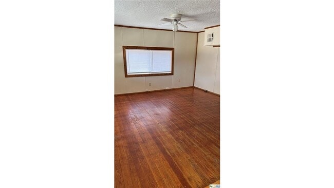 Building Photo - 204 Salinas Rd