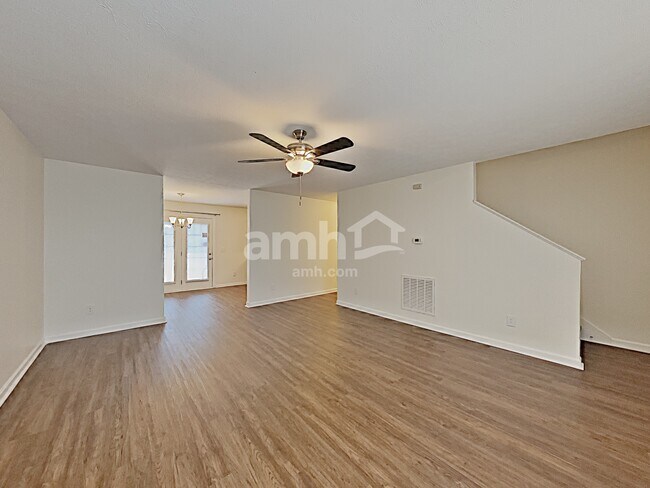 Foto del edificio - 4864 Ark Ln