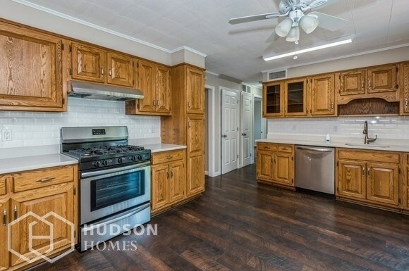 Building Photo - 94 Pollok Pl
