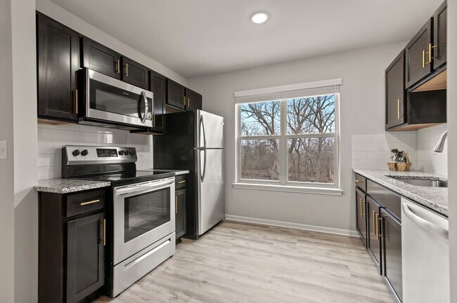 Cocina Cypress - Innsbrook of Canton