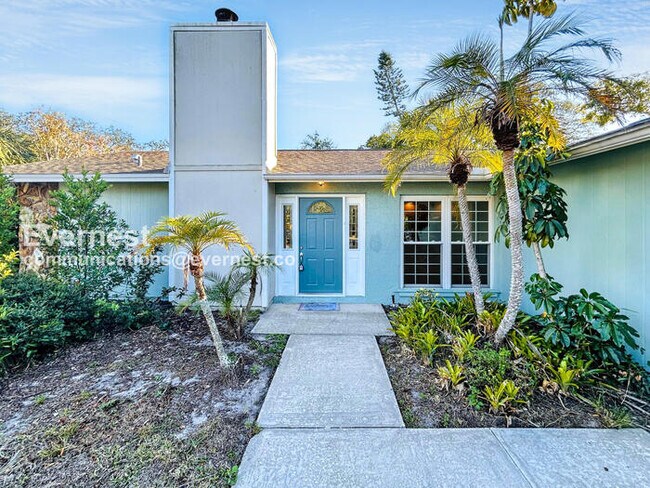 Foto del edificio - 1301 Gulfview Woods Ln