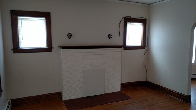 fireplace - 233 Crawford St