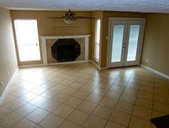 Living Room - 3919 Fairmont Pkwy