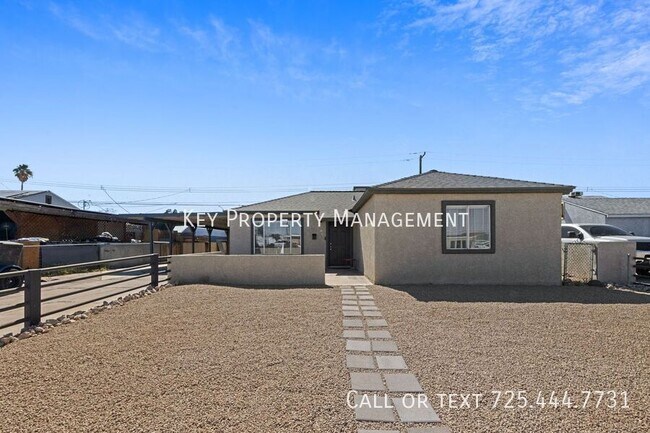 Building Photo - Charming 3-Bed Historic Home for Rent in D...