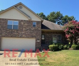 Building Photo - 1725 Pioneer Dr
