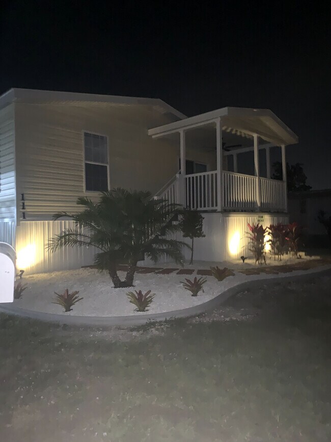 Foto del edificio - 111 Elise Dr