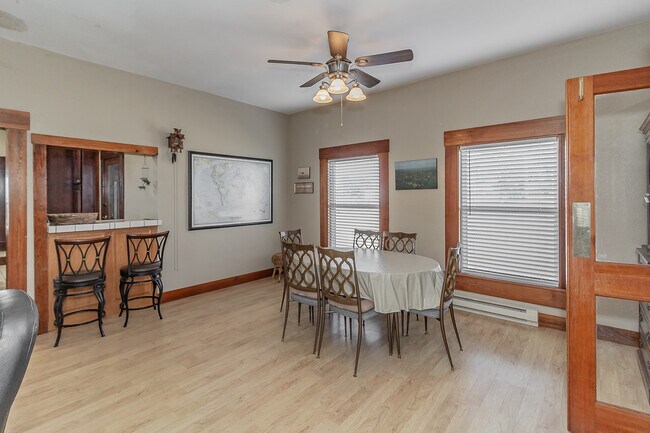 Foto del edificio - 2163 Illinois St