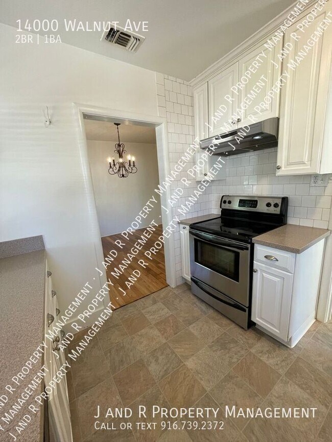 Foto del edificio - 14000 Walnut Ave