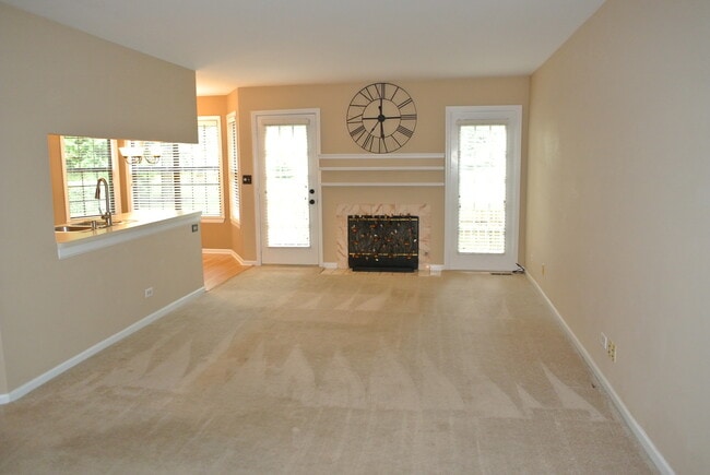 Building Photo - 129 Barton Cir