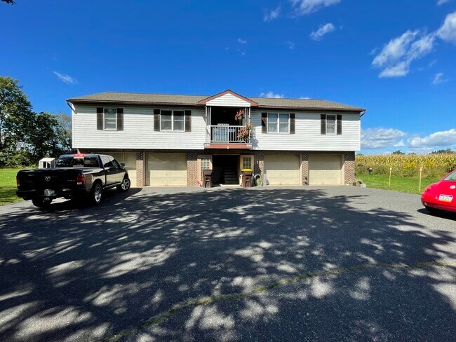 Foto del edificio - 2632 Steinsburg Rd