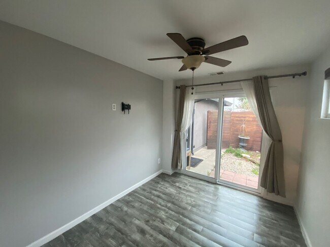 Foto del edificio - Beautiful ADU in back house in Camarillo