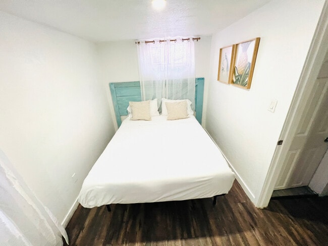 Photo - 6110 Lee St Apartment