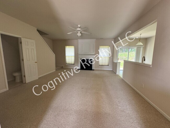 Building Photo - 306 Berlin Way
