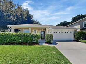 Building Photo - 14428 Woodfield Cir N