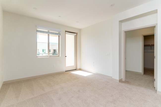 Building Photo - Bolsa Row Apartments