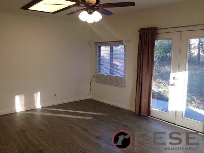 Building Photo - Newly Remodeled Home in WVC
