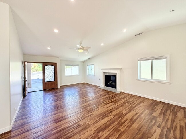 Building Photo - 5544 Crestone Ct