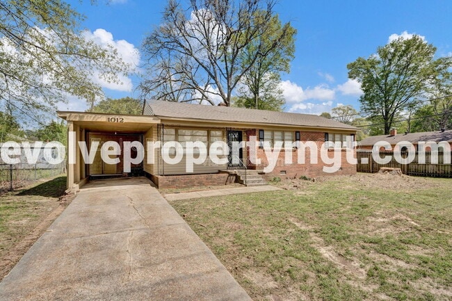 Building Photo - 1012 Mt Moriah Rd