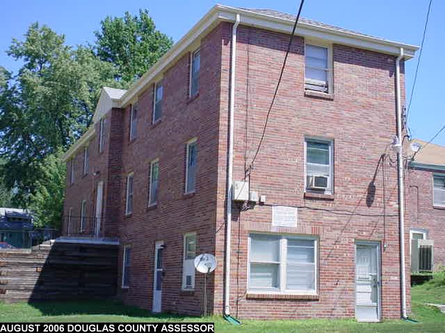 Building Photo - Acorn Apartments