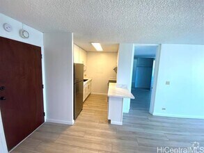 Building Photo - 775 Kinalau Pl