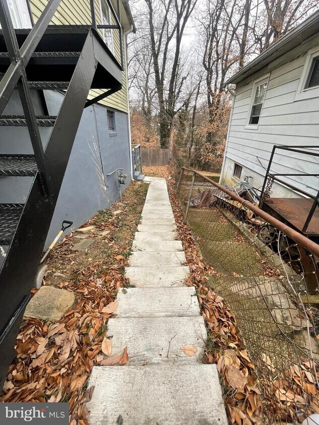 1215 Capitol Heights Blvd, Capitol Heights, MD 20743 House Rental in