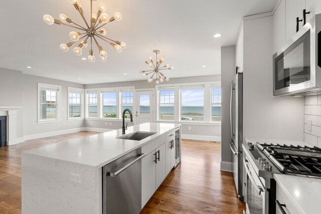 Building Photo - 176 Winthrop Shore Dr