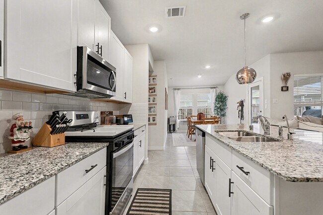 Building Photo - 12014 Silver Moon Ln