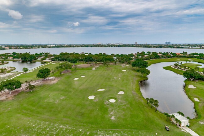 Foto del edificio - 2000 Presidential Way