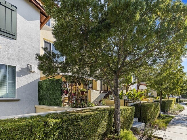 Building Photo - 28989 Frankfort Ln