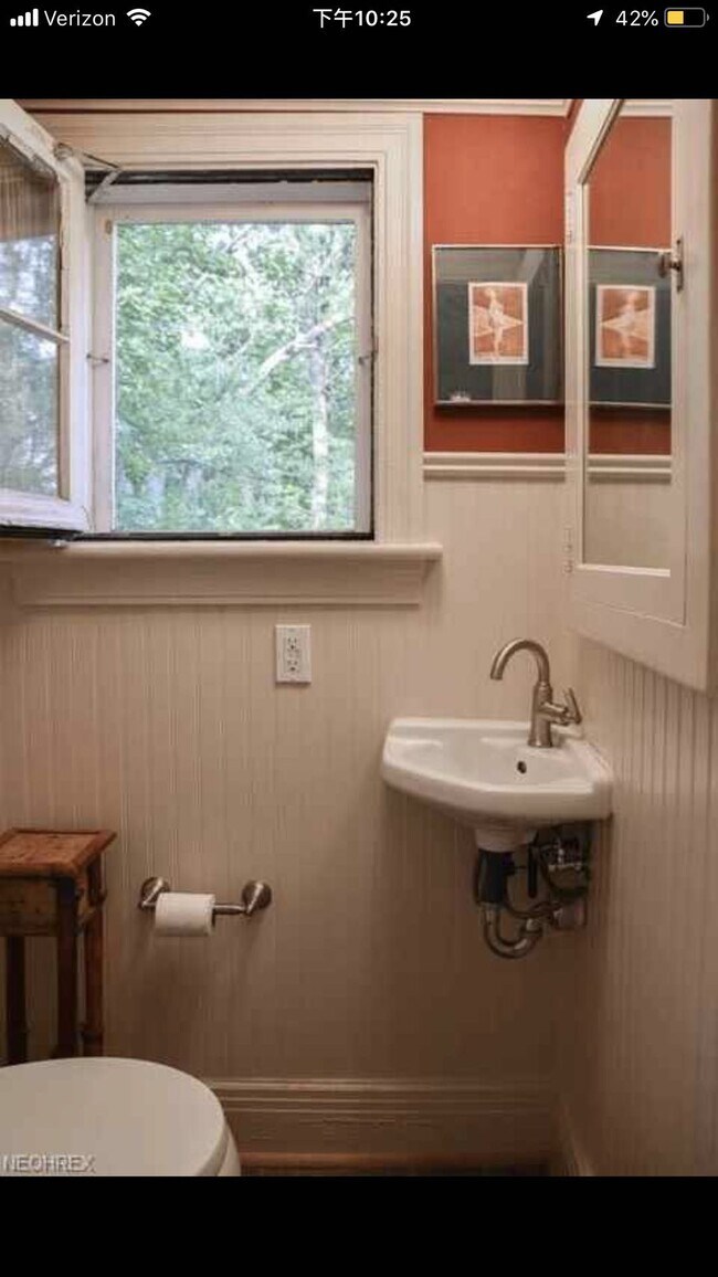 Building Photo - 206 Storer Ave