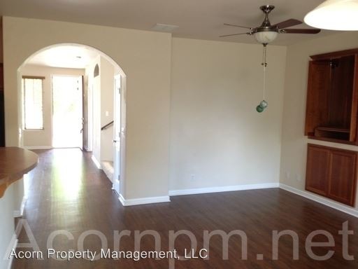 Foto del edificio - 5 br, 3 bath House - 5585 Jeffrey Way