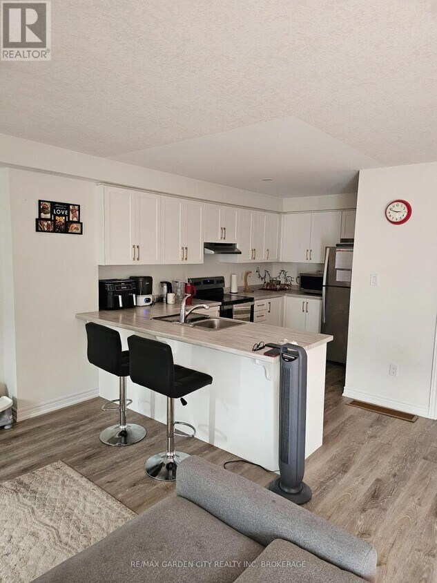 Photo principale - 62 Dryden Ln