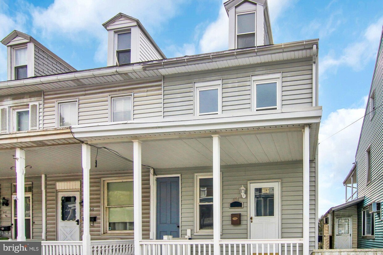 Primary Photo - 3 Bedroom North Steelton