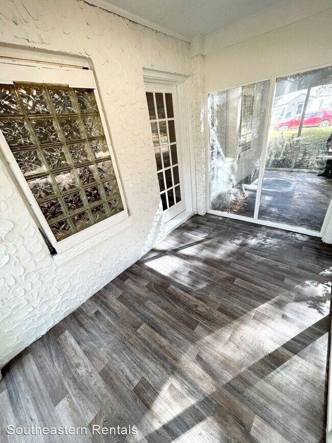 Building Photo - 2 br, 1 bath House - 7 Reed St