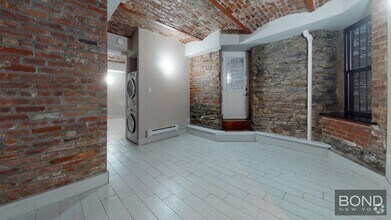 Building Photo - 336 E 18th St