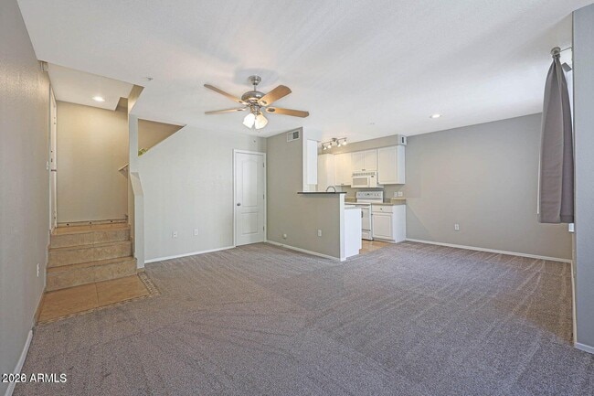 Building Photo - 1701 E Colter St