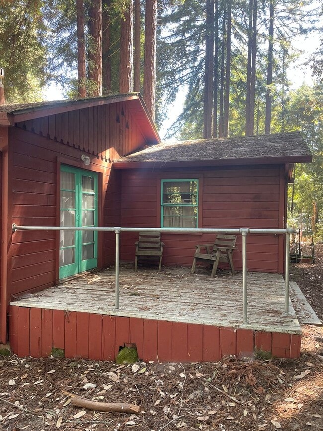 Foto del edificio - Serene mountain setting in Felton