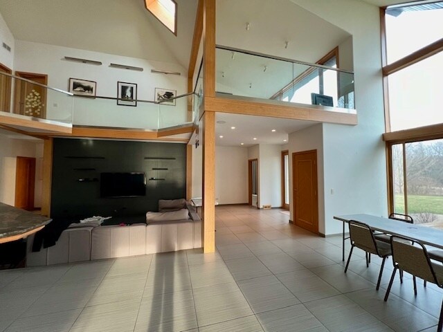 Foto del edificio - 6738 Lakeridge Dr