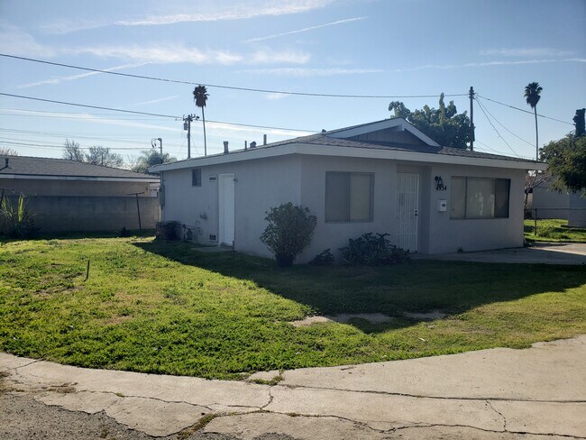 Foto del edificio - 4934 Acacia St