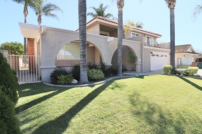 Building Photo - 4+3 2 story home in Camarillo