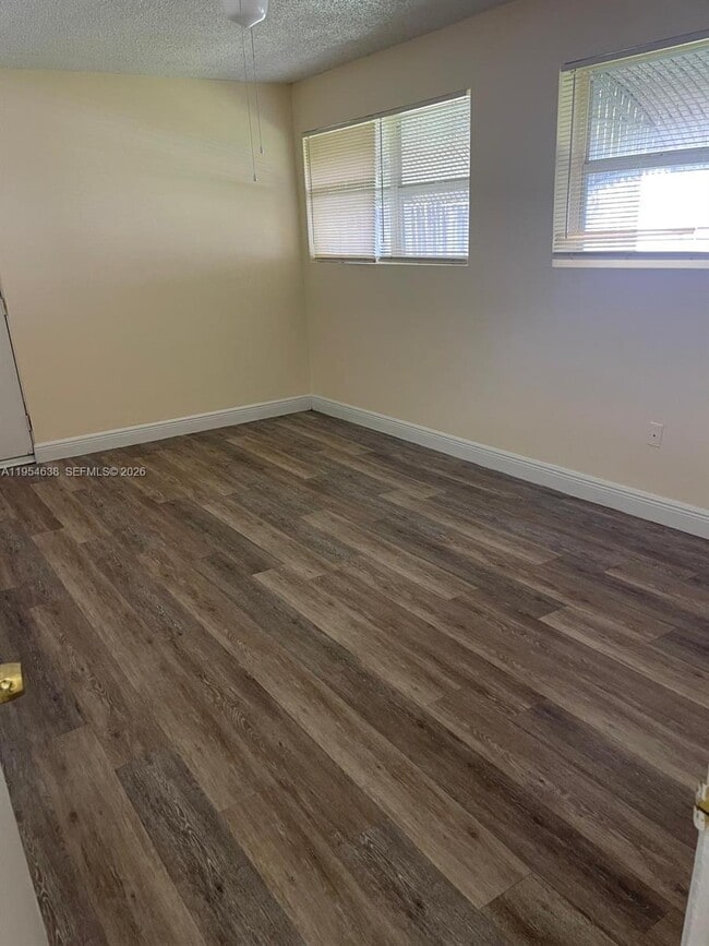 Foto del edificio - 7101 Park St