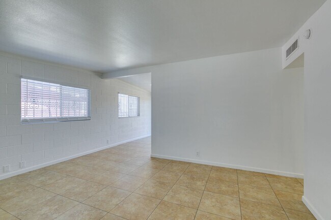 Building Photo - CHARMING 3 BED 2 BATH HOME FOR RENT! - SIN...