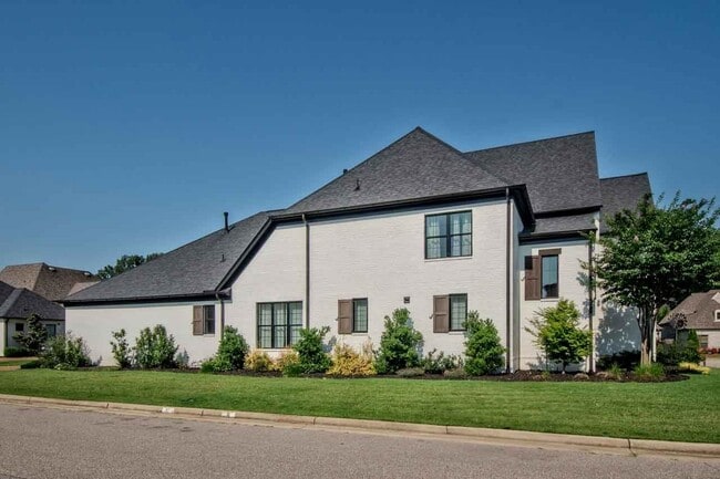 Building Photo - 10441 Sockeye Dr
