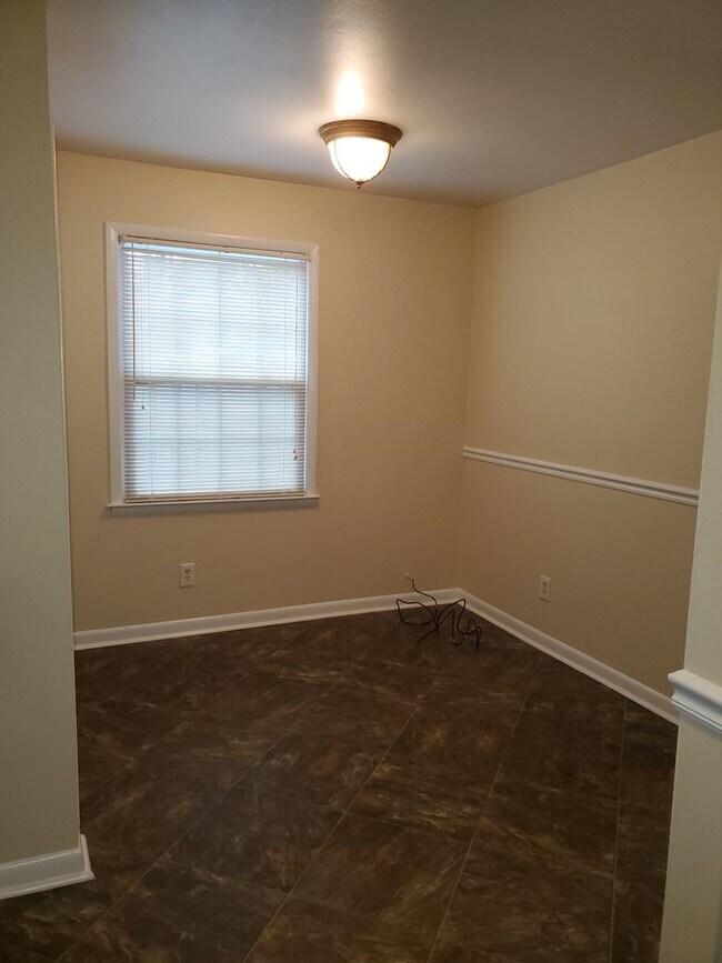 Foto del edificio - Largest Unit in Oglethorpe Place, 3bd/2.5b...