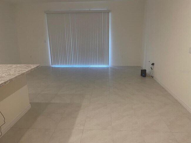 Building Photo - 1386 Yellow Finch Dr
