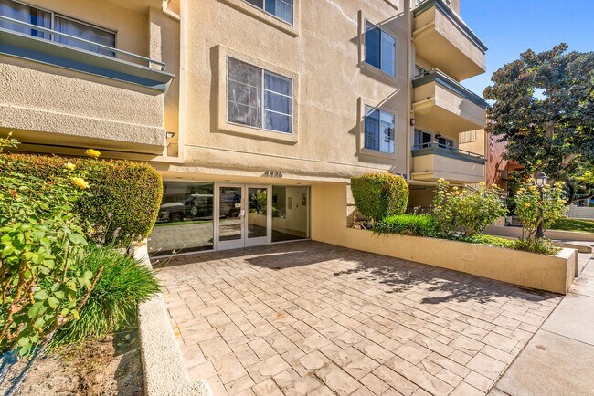 Foto del edificio - Charming 2-Bedroom, 3-Bathroom Home for Rent