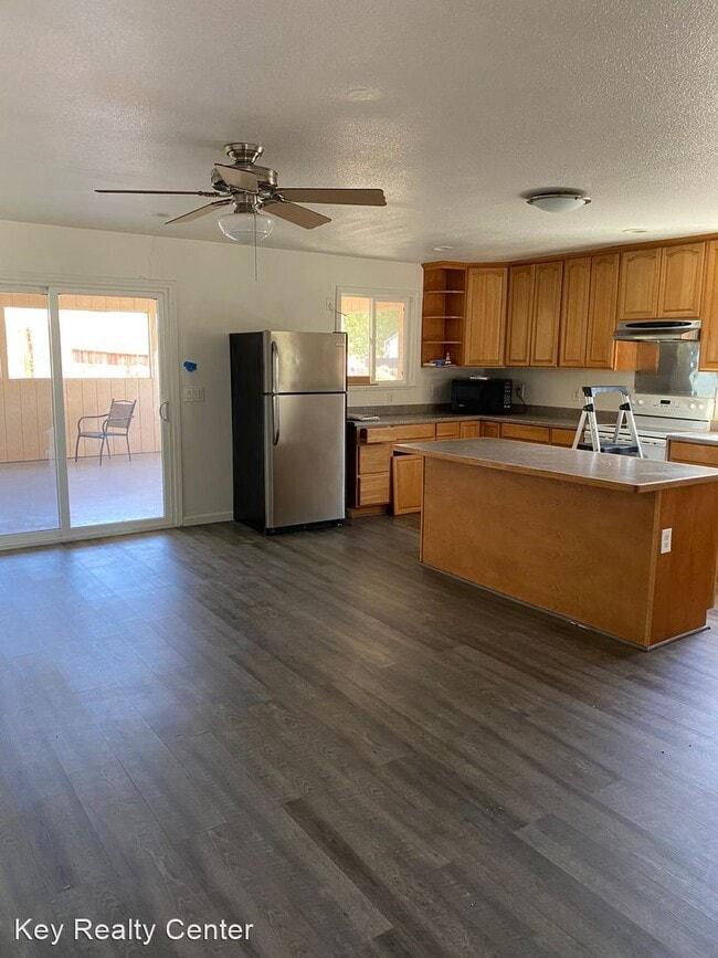Building Photo - 3 br, 2 bath House - 8709 Tiogawoods Dr