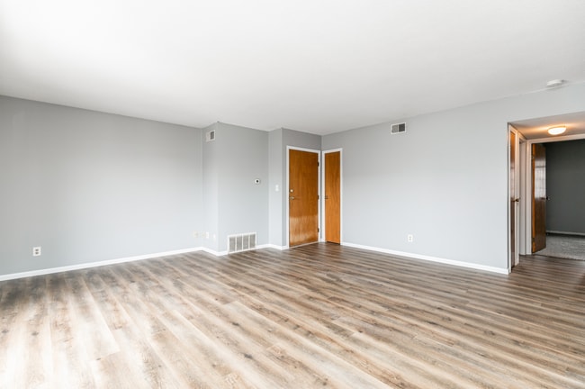 Building Photo - 403 21st Avenue Pl