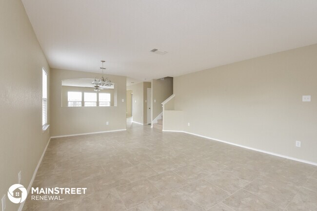 Foto del edificio - 6430 Royal Ridge