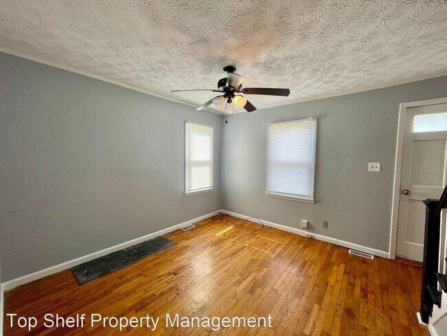 Foto del edificio - 3 br, 1 bath House - 533 Graham Ave.
